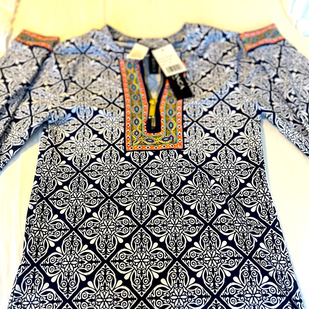 La Blanca swim shirt, XS